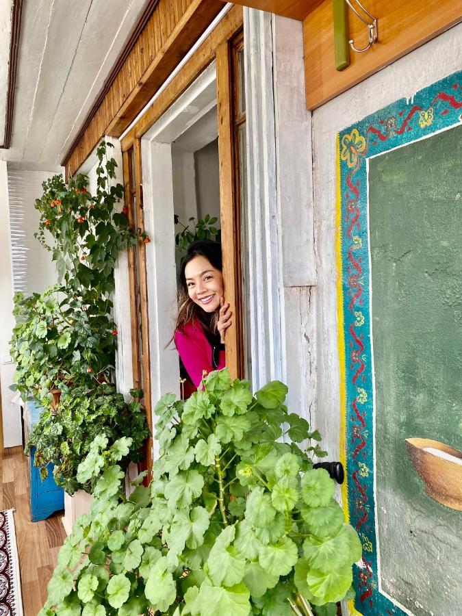 Gulnara Guest House Balyktschy Exterior foto