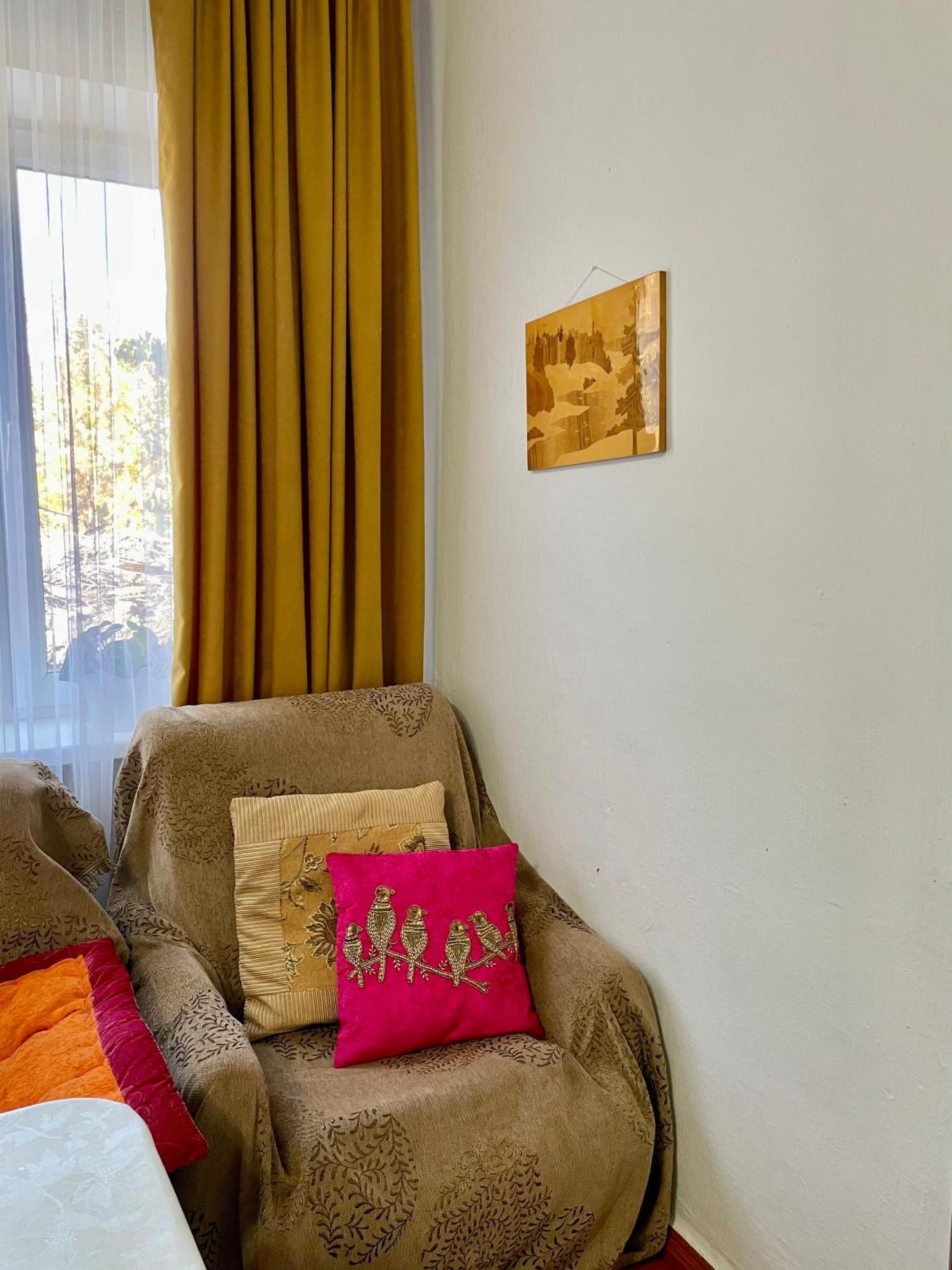 Gulnara Guest House Balyktschy Exterior foto