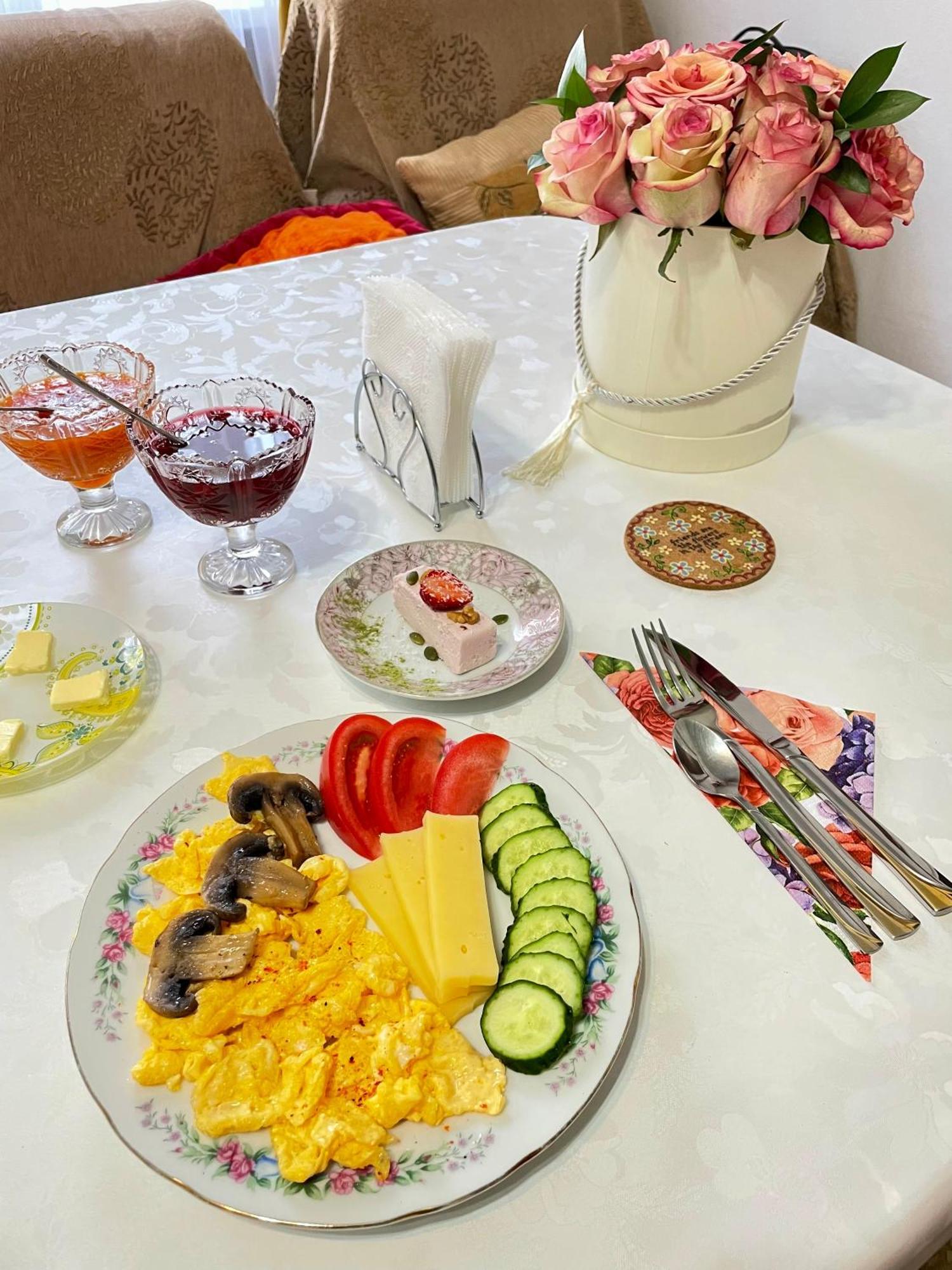Gulnara Guest House Balyktschy Exterior foto